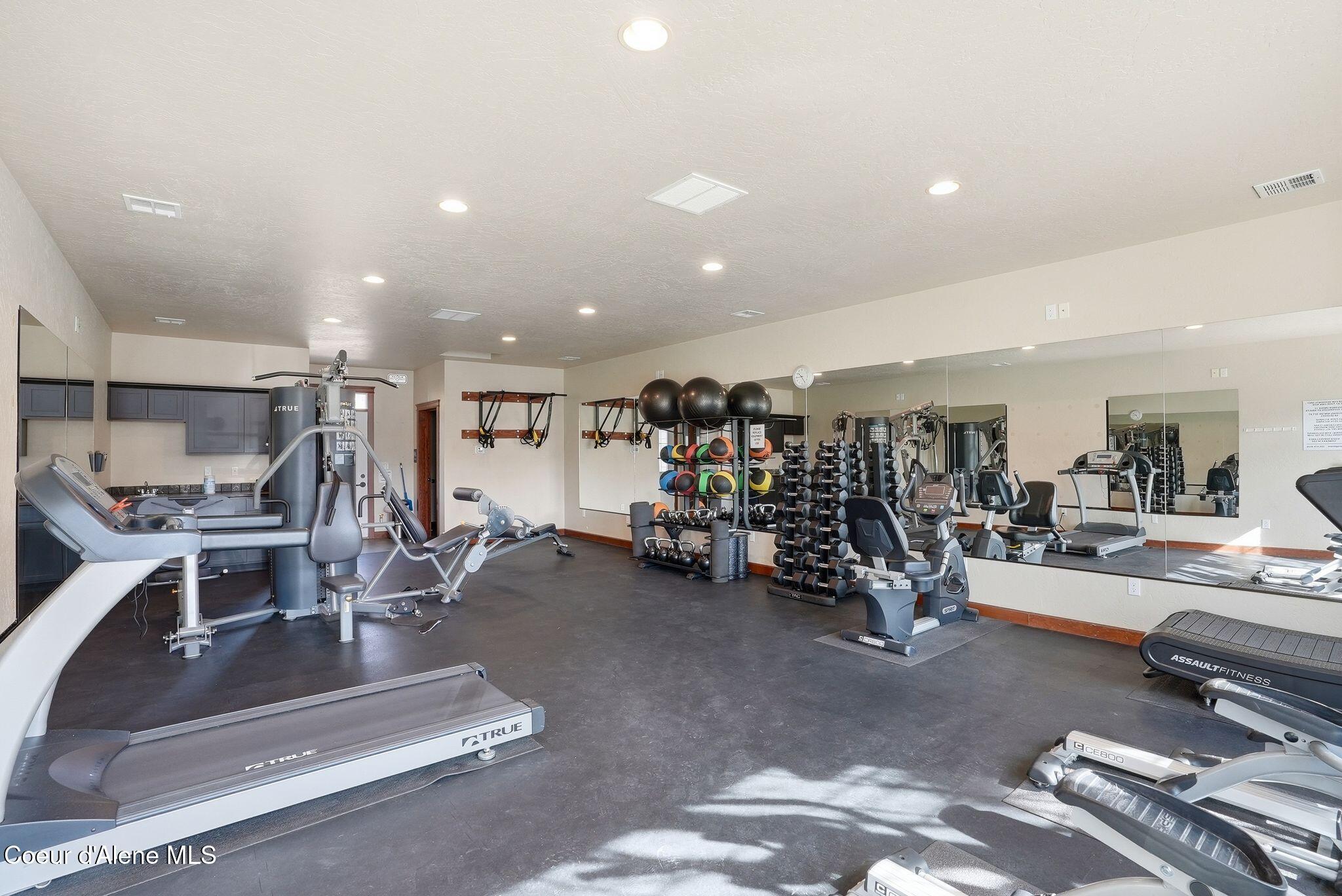 4449 Greenchain Loop, Unit 6 Coeur D'Alene, ID 83814 - Photo 44 of 44 Inside-Media-Greenchain-53