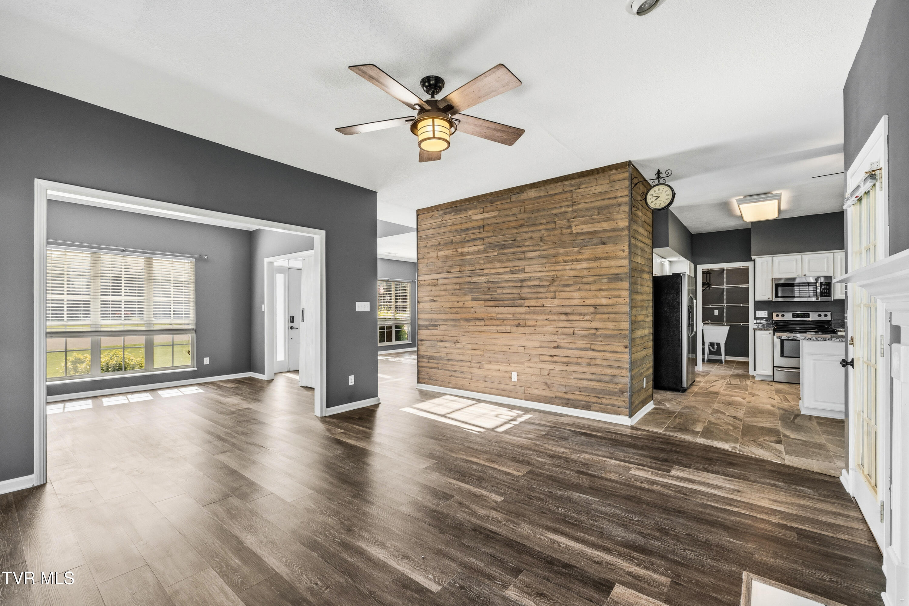 7019 Cherry Grove Road Knoxville, TN 37931 - Photo 5 of 31 Positive Perceptions-5