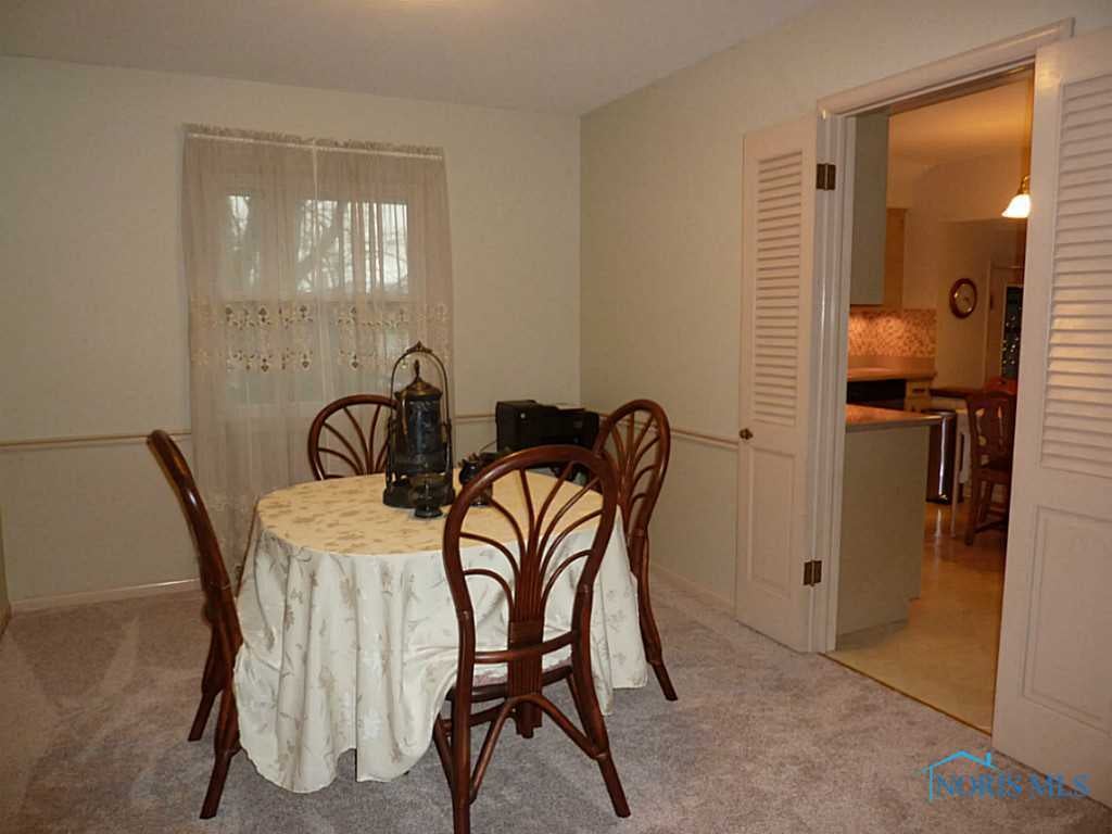 1029 Farmington Road Maumee, OH 43537 - Photo 10 of 20 Gallery Image 10