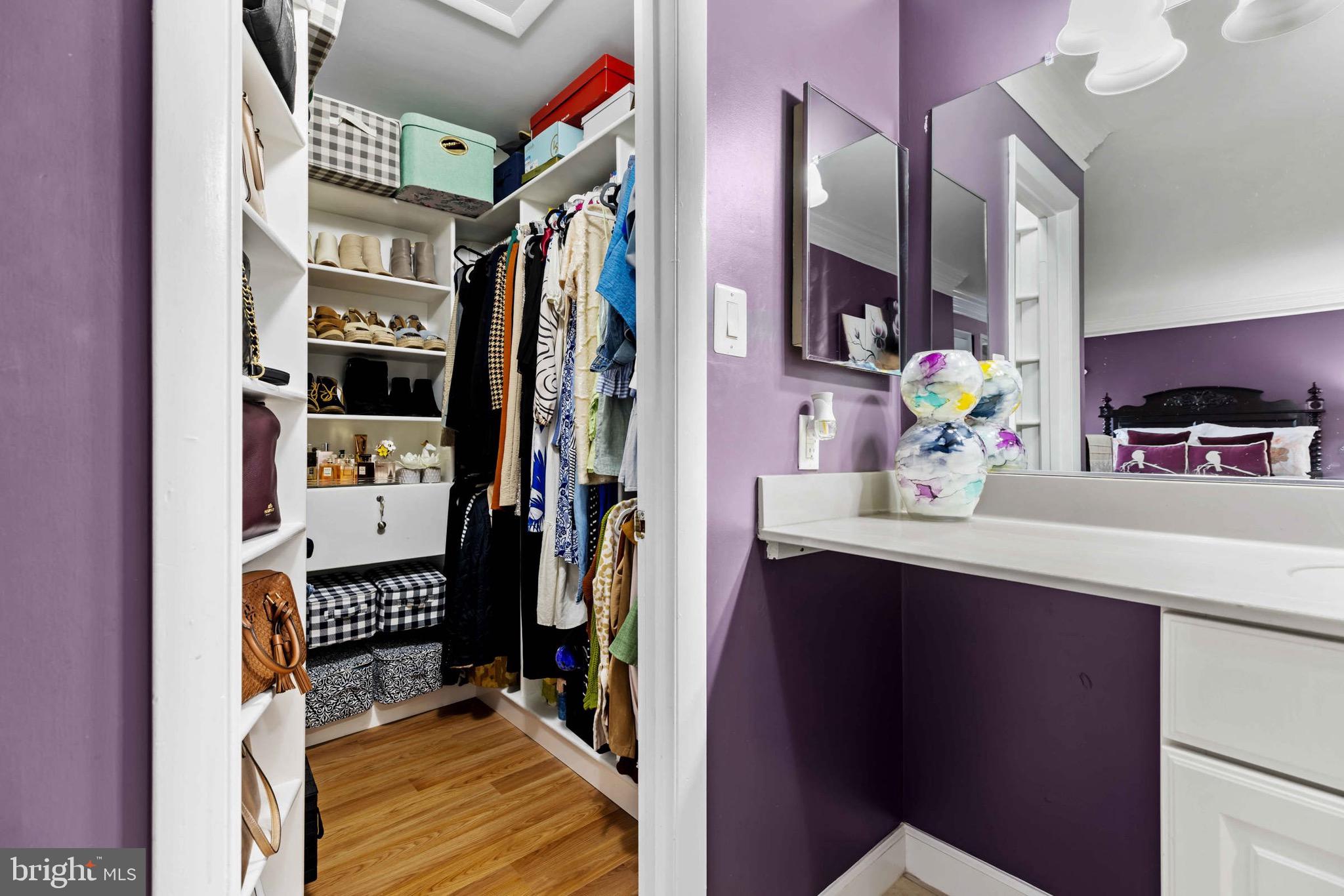 8610 Kelso Terrace Gaithersburg, MD 20877 - Photo 21 of 33 a bathroom with a sink and a mirror