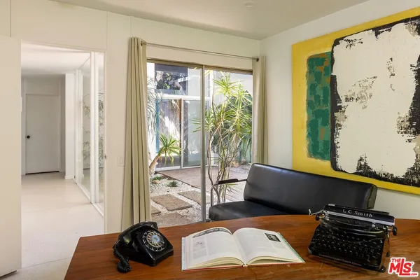 $10,000 | 4965 Calvin Avenue, Tarzana, CA 91356