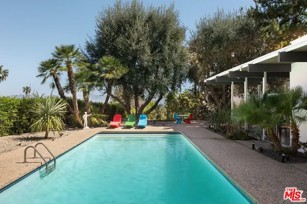 $10,000 | 4965 Calvin Avenue, Tarzana, CA 91356