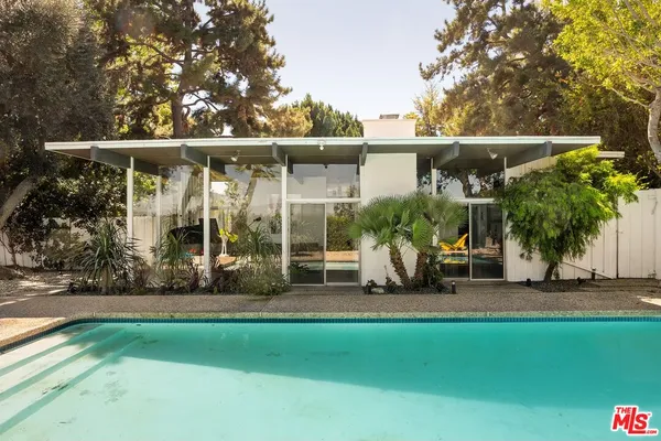 $10,000 | 4965 Calvin Avenue, Tarzana, CA 91356