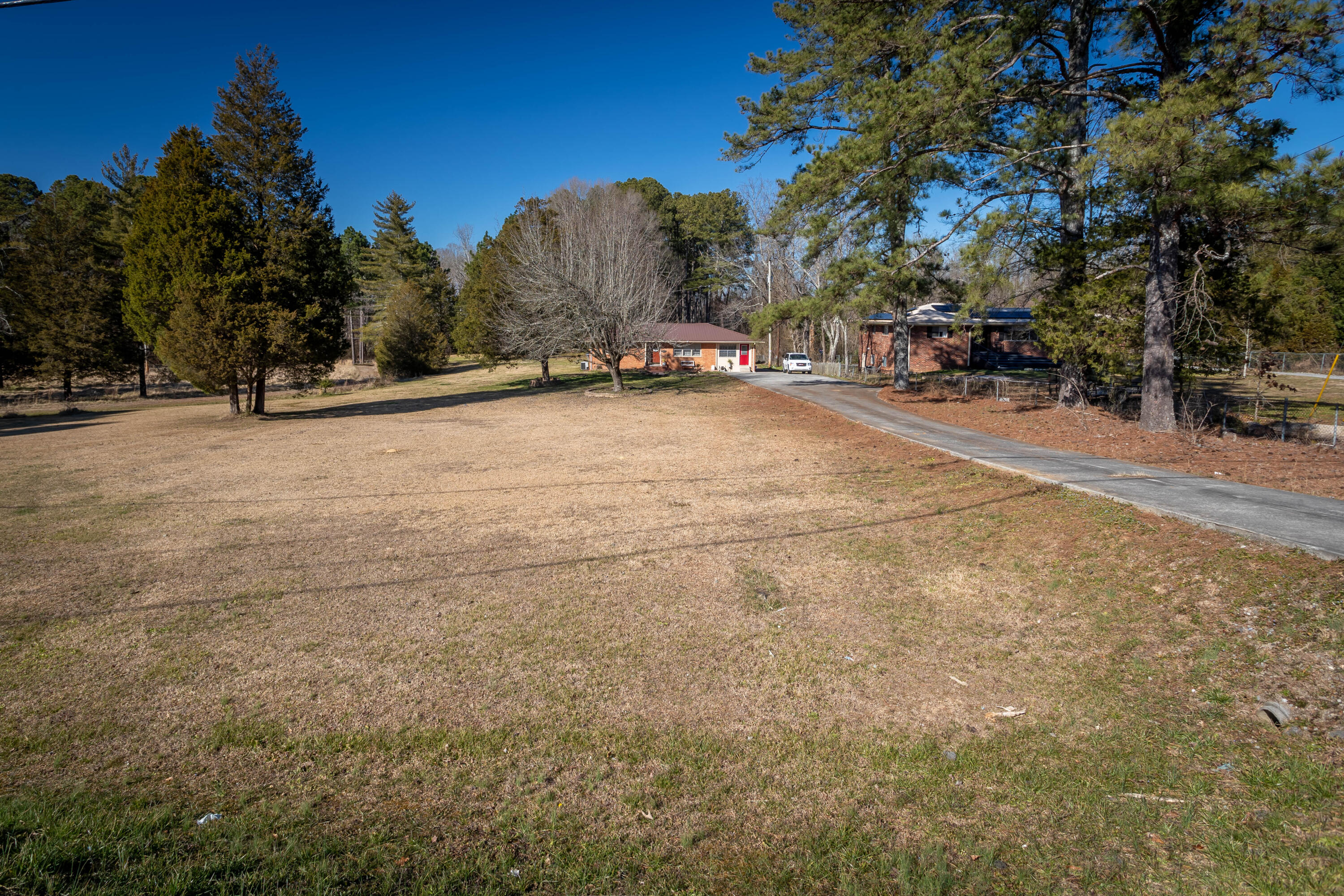 561 Dawnville Road Northeast Dalton, GA 30721 - Photo 5 of 43 A98I7448-HDR