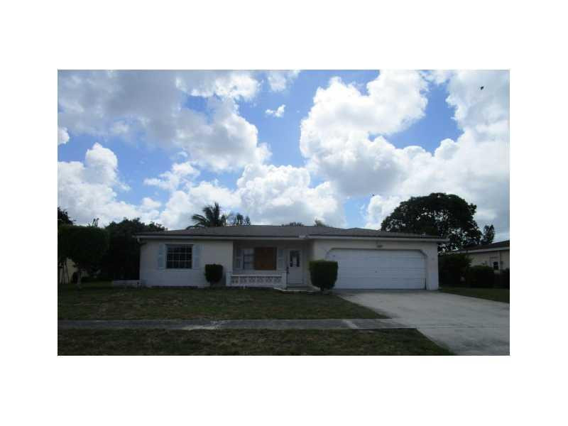 22344 Garrison Street Boca Raton, FL 33428 - Photo 1 of 8 Exterior Front