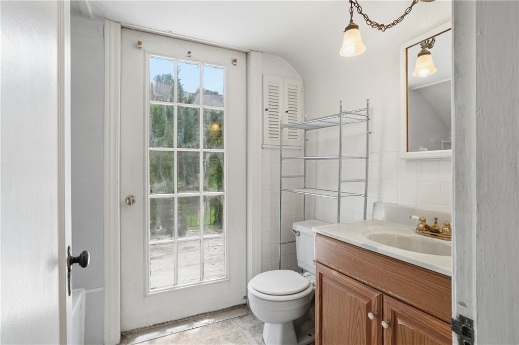 5163 Baptist Road Pittsburgh, PA 15236 - Photo 23 of 50 Gallery Image 23