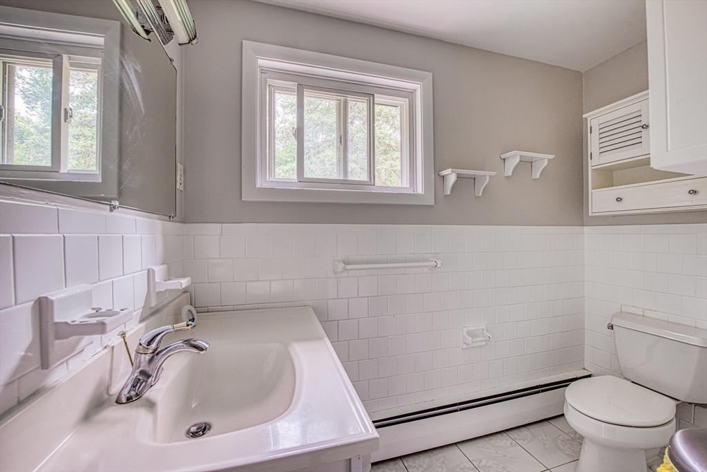 7 Laurel Road Sharon, MA 02067 - Photo 12 of 31