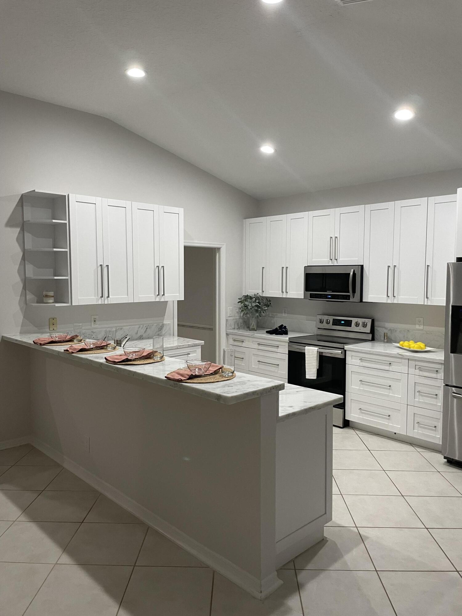 12349 Cascades Pointe Drive Boca Raton, FL 33428 - Photo 5 of 36 IMG_4173