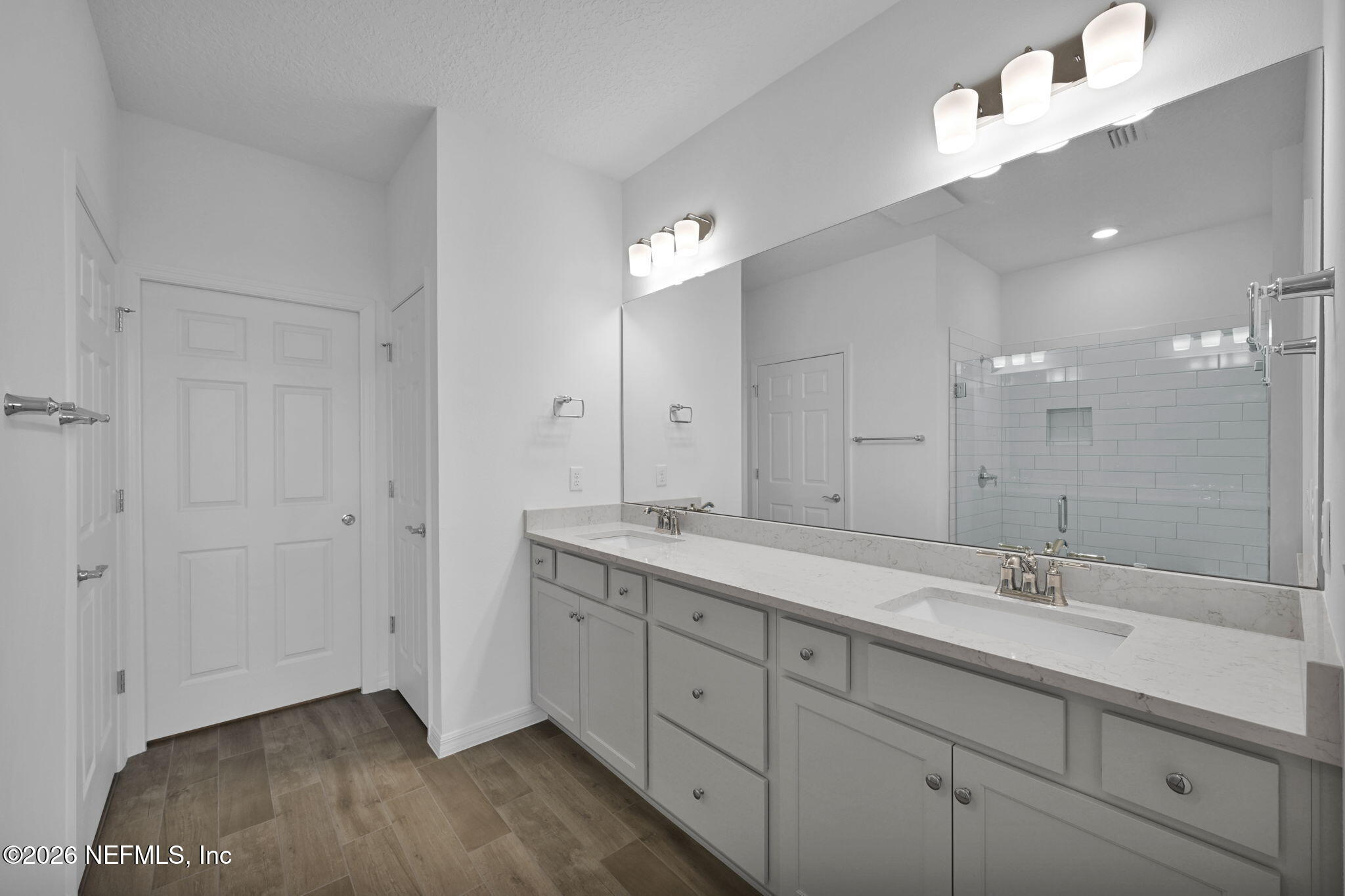 285 Ecliptic Loop Yulee, FL 32097 - Photo 20 of 50 Ellenwood Owner's Bathroom