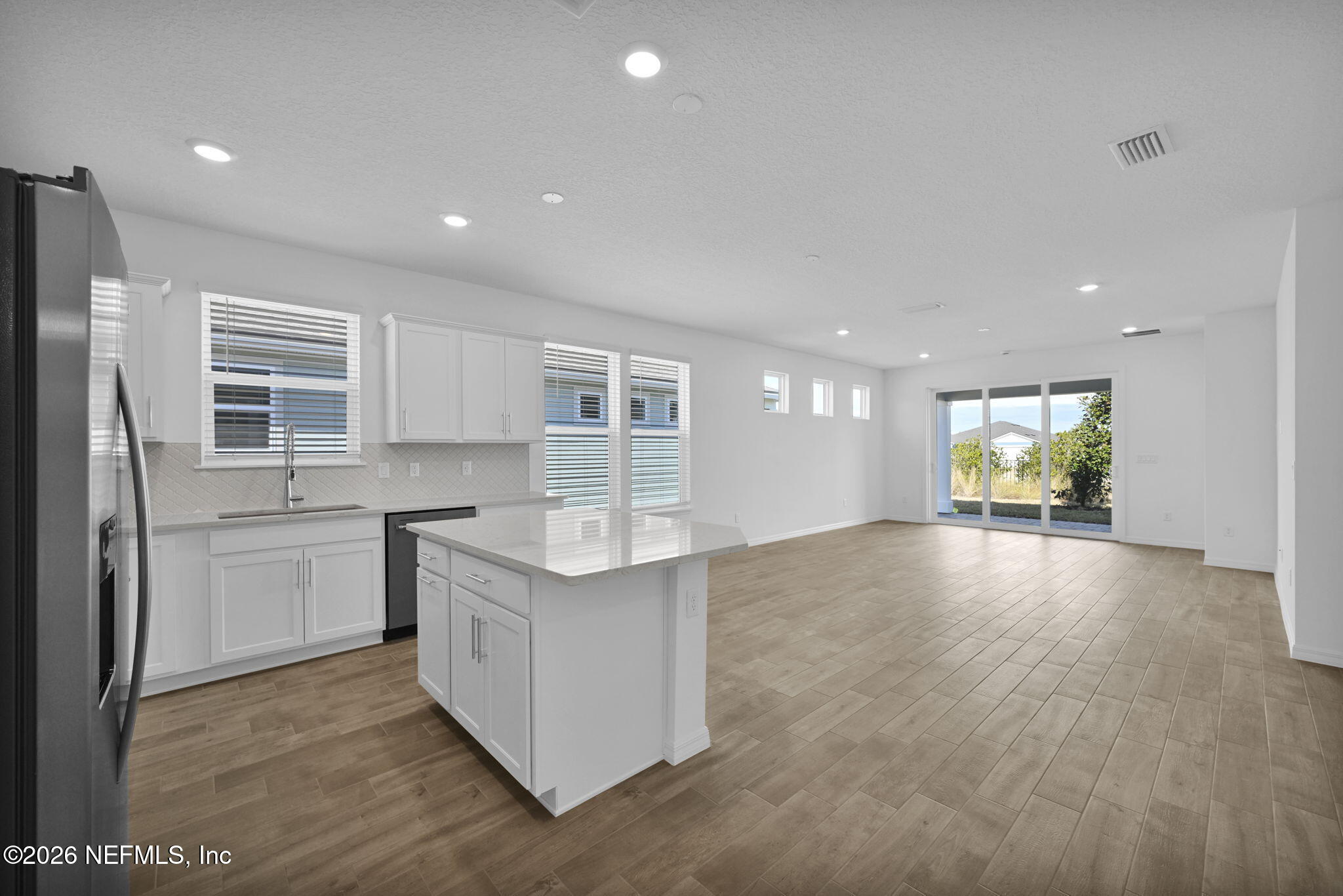 285 Ecliptic Loop Yulee, FL 32097 - Photo 4 of 50 Ellenwood Kitchen