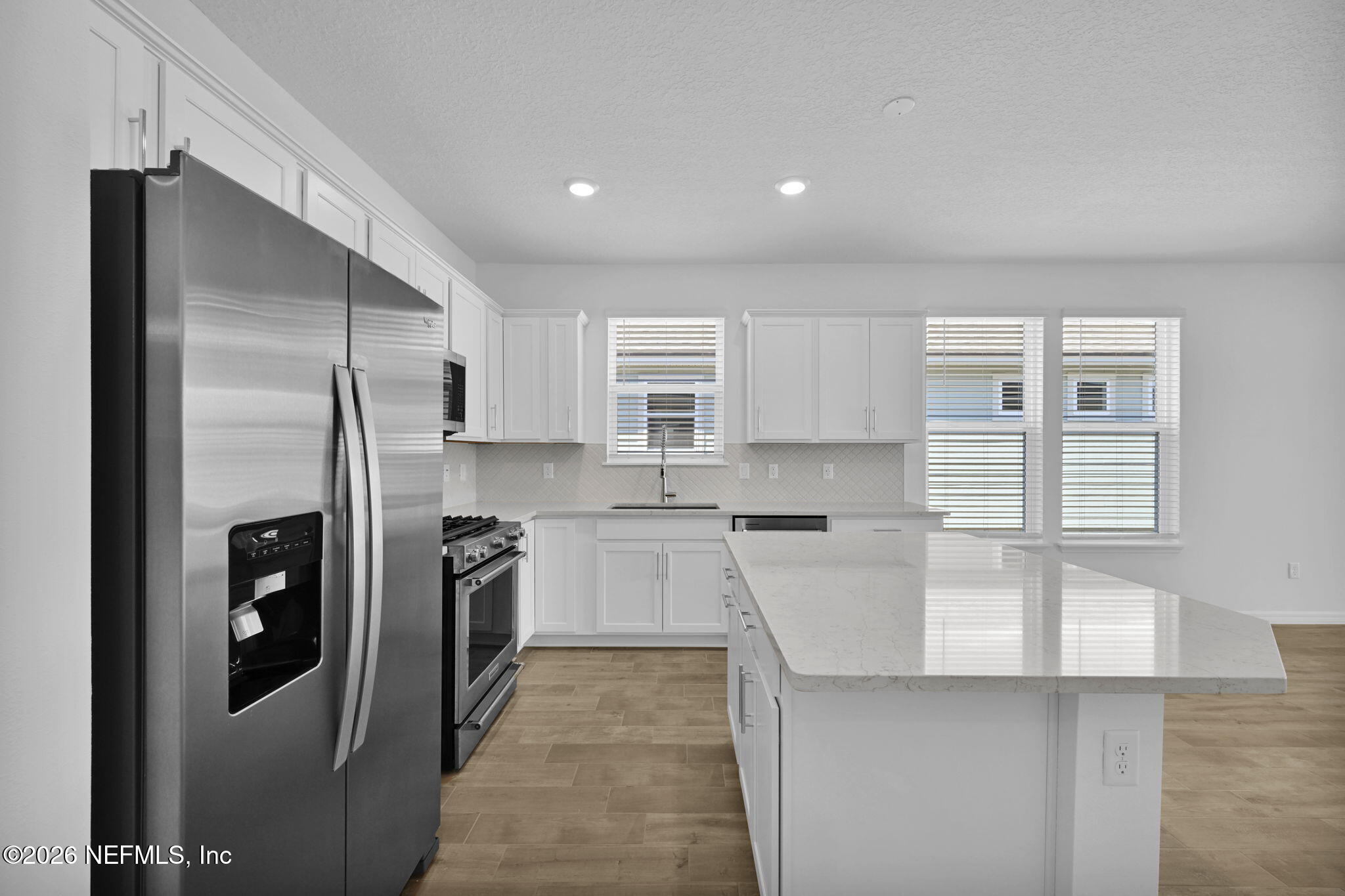 285 Ecliptic Loop Yulee, FL 32097 - Photo 5 of 50 Ellenwood Kitchen