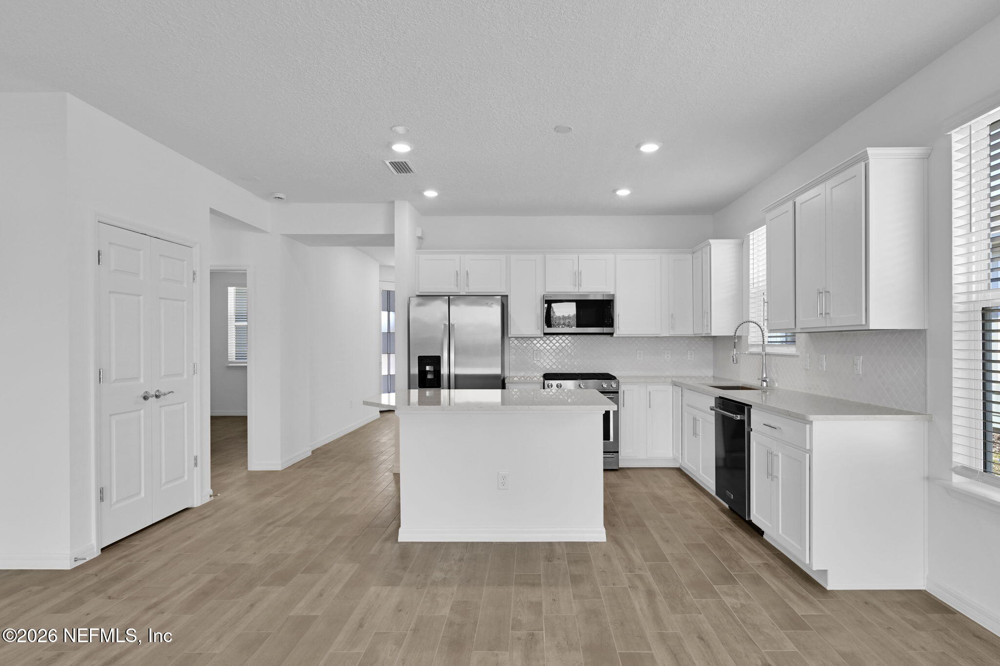 285 Ecliptic Loop Yulee, FL 32097 - Photo 6 of 50 Ellenwood Kitchen