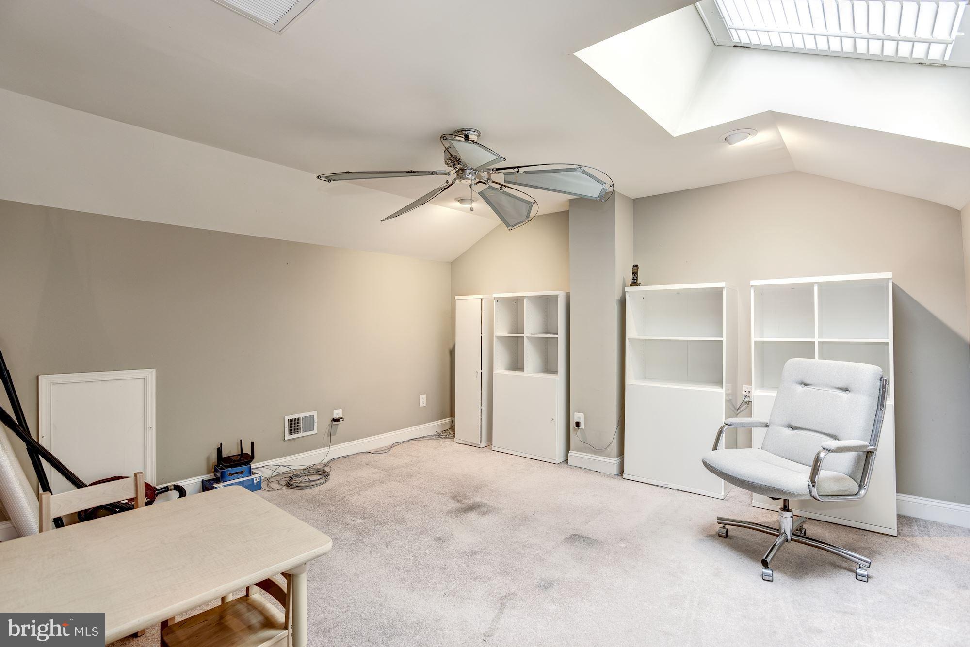 20077 Inverness Square Ashburn, VA 20147 - Photo 18 of 29 Upper Level Fourth Level Loft