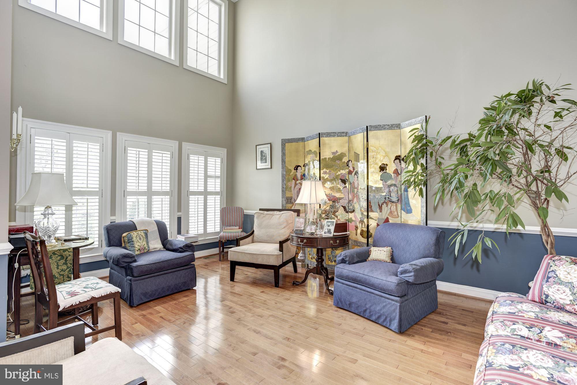 20077 Inverness Square Ashburn, VA 20147 - Photo 5 of 29 Grand Two Story Living Room