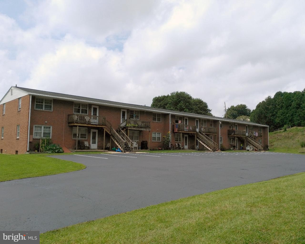 6 Orchard Hills Drive, Unit B Boyertown, PA 19512 - Photo 2 of 8 a view of backyard with green space