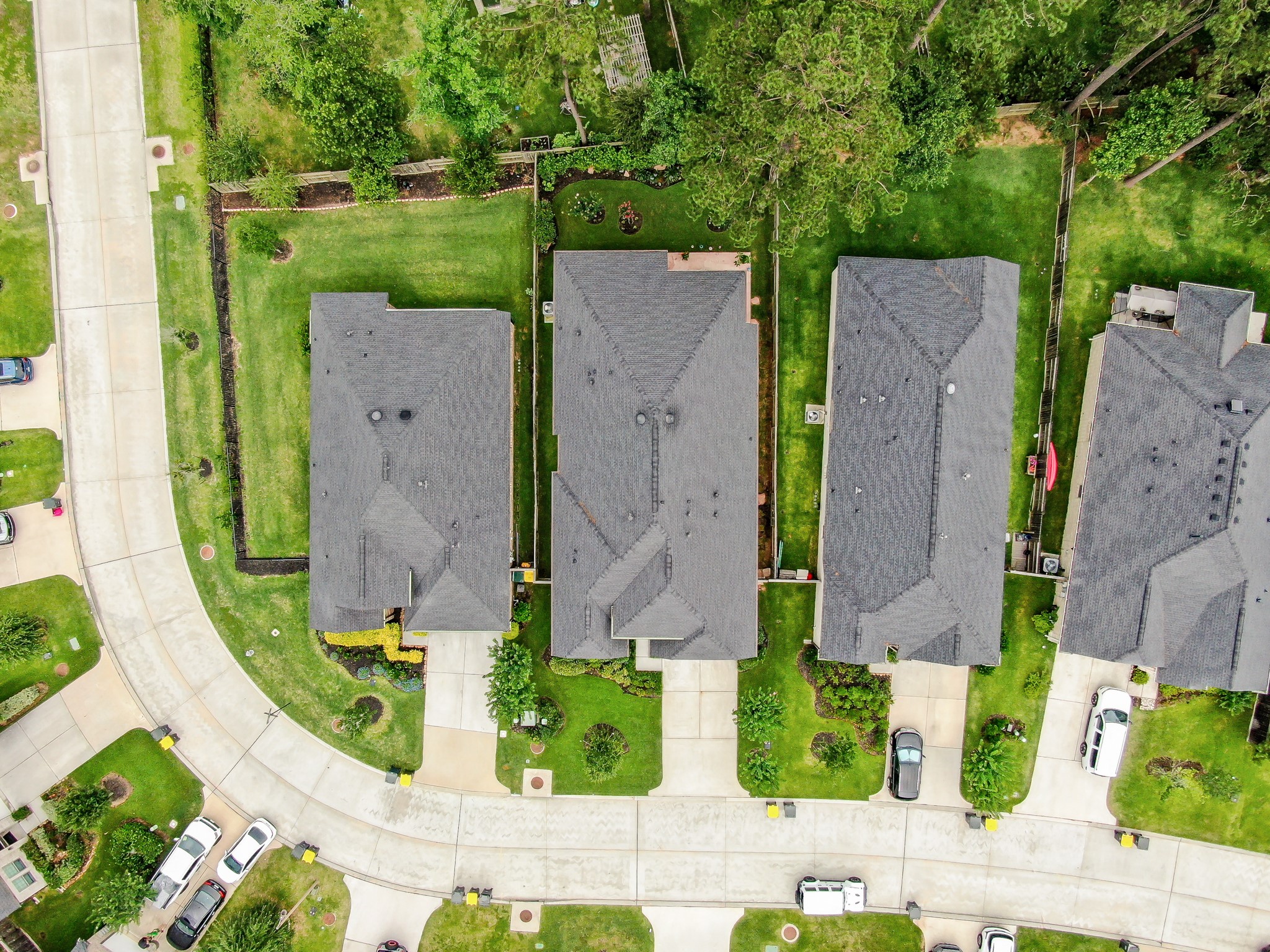 111 Yellow Perch Way Conroe, TX 77318 - Photo 24 of 35 Bird's-eye view highlighting the property's lot placement and surrounding neighborhood.