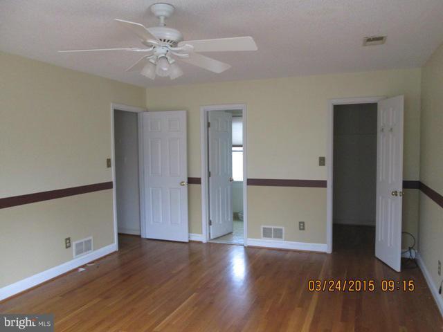 20525 Gleedsville Road Leesburg, VA 20175 - Photo 8 of 9 Bedroom (Master)