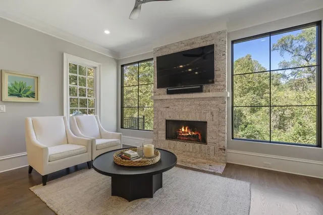 $2,485,000 | 390 Ivy Knoll, Atlanta, GA 30342