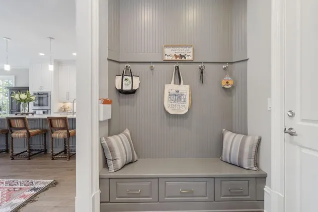 $2,485,000 | 390 Ivy Knoll, Atlanta, GA 30342