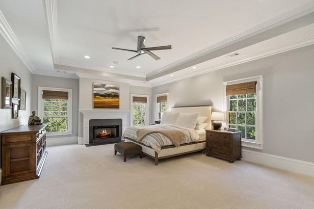 $2,485,000 | 390 Ivy Knoll, Atlanta, GA 30342