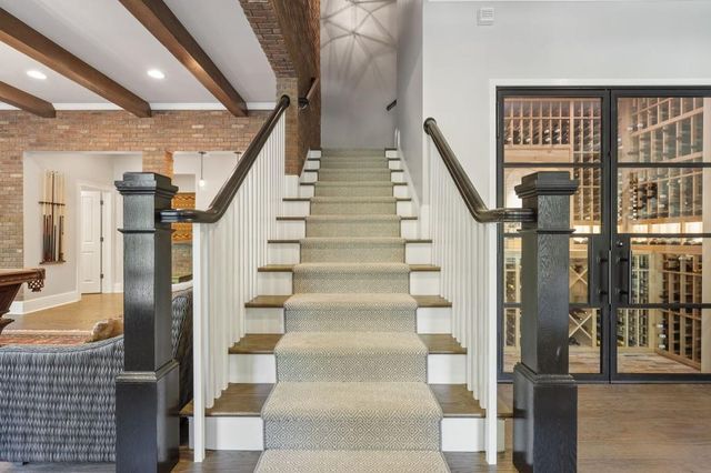 $2,485,000 | 390 Ivy Knoll, Atlanta, GA 30342