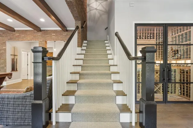 $2,485,000 | 390 Ivy Knoll, Atlanta, GA 30342