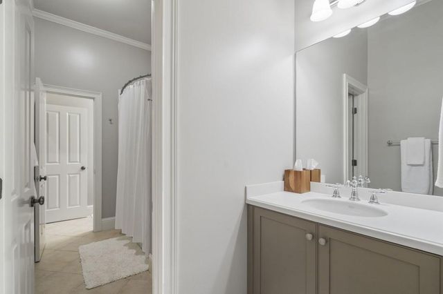 $2,485,000 | 390 Ivy Knoll, Atlanta, GA 30342