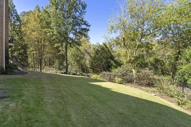 $2,485,000 | 390 Ivy Knoll, Atlanta, GA 30342