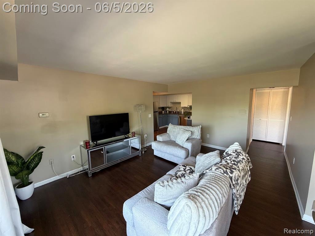 2445 Riverside Drive, Unit 206 Trenton, MI 48183 - Photo 8 of 27