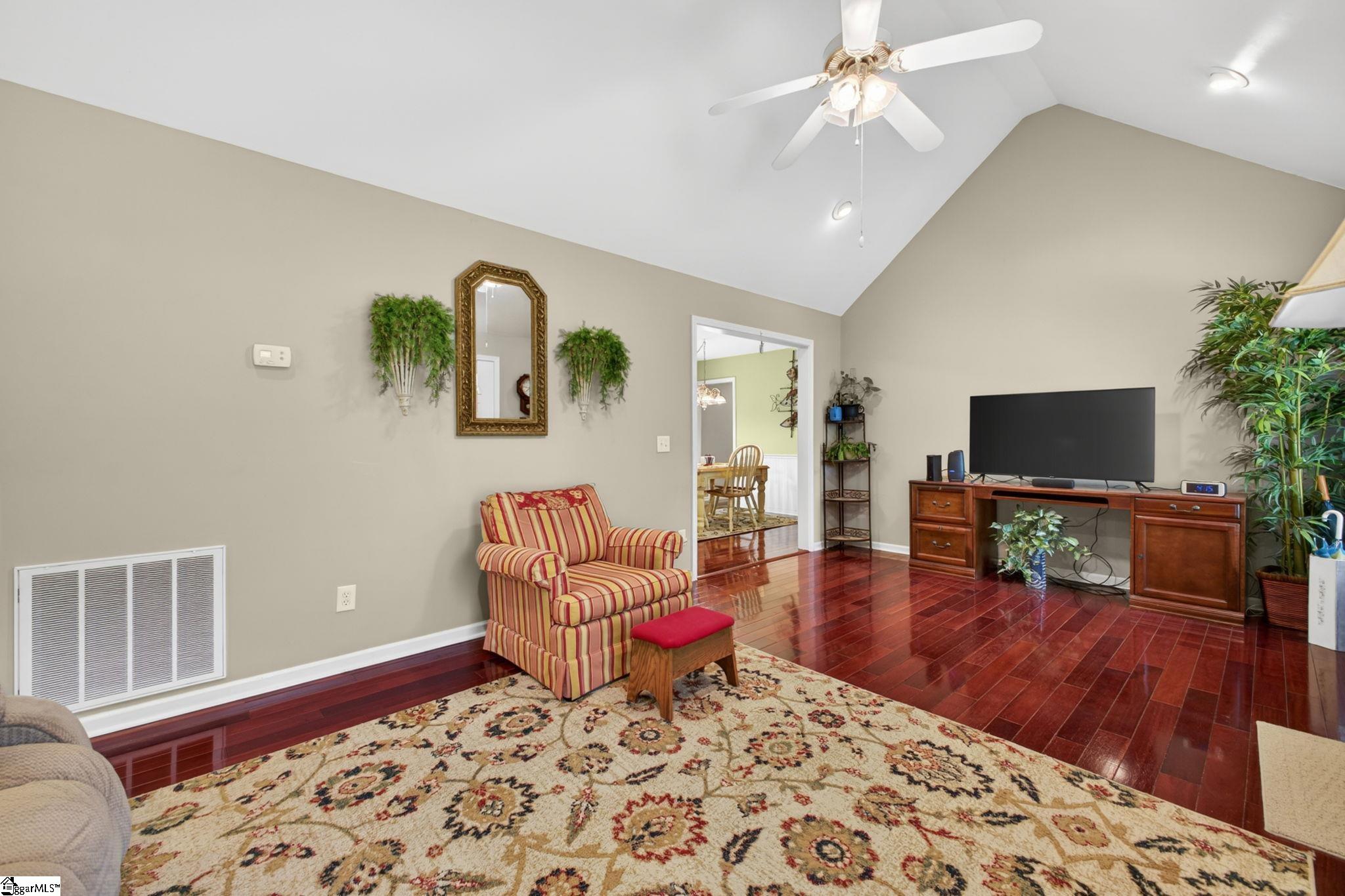 131 Ossie Hayes Road Pickens, SC 29671 - Photo 7 of 31