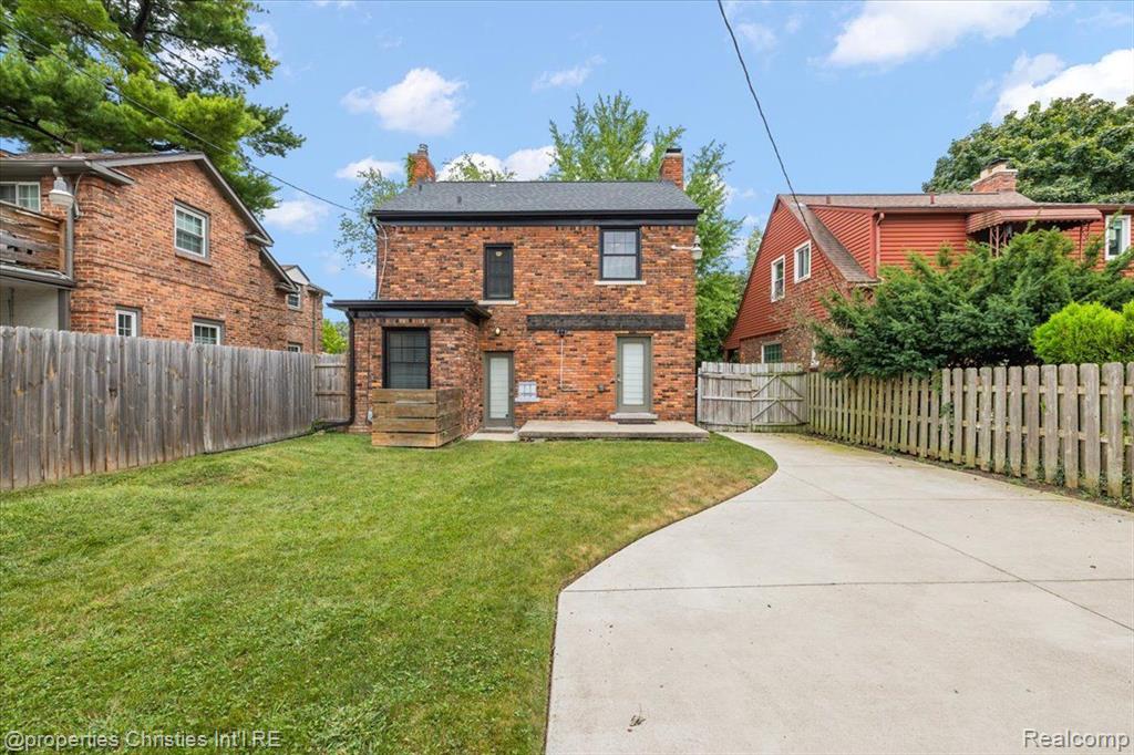 19939 Lichfield Road Detroit, MI 48221 - Photo 57 of 65