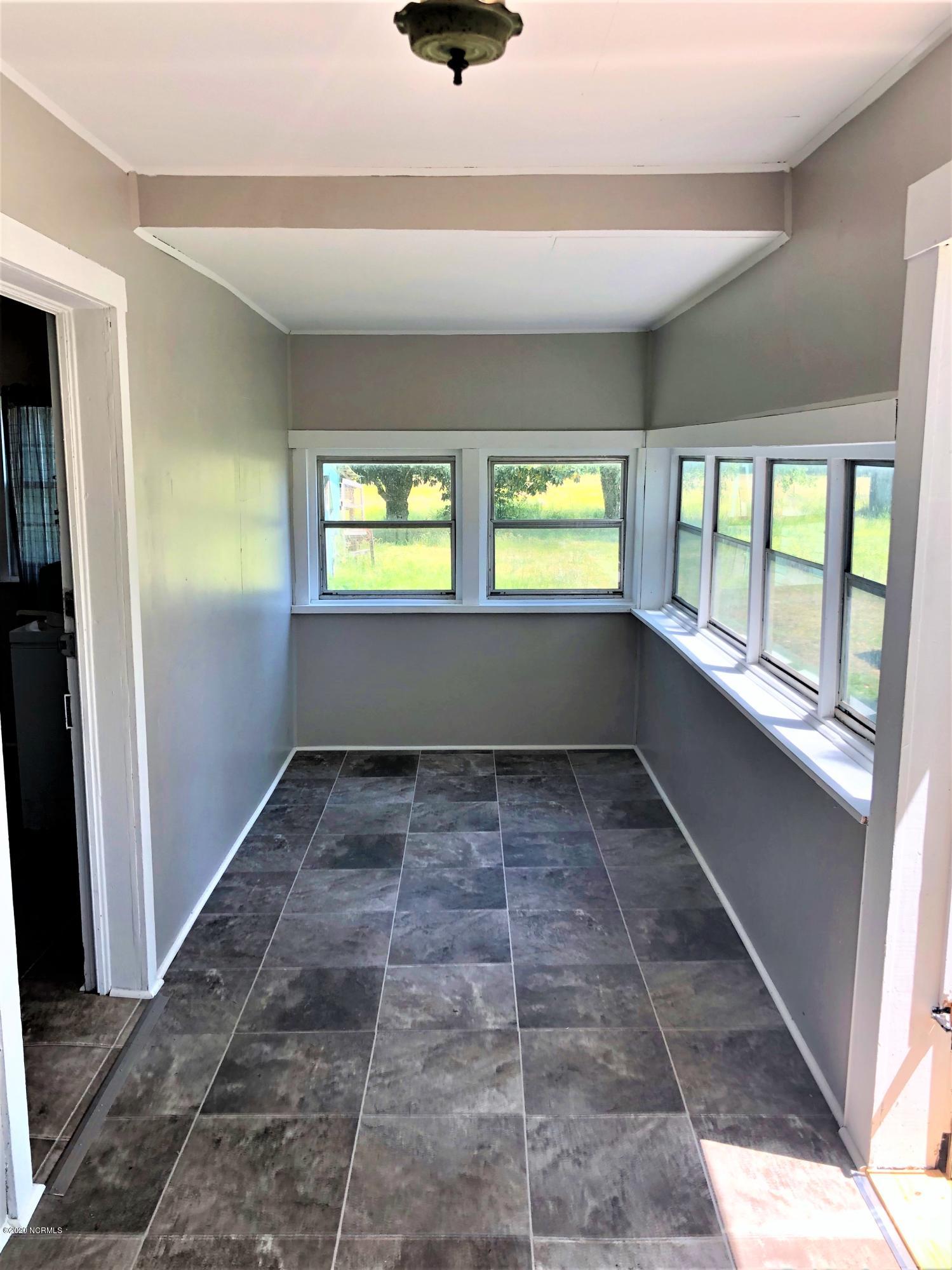 444 Morrison Road Maxton, NC 28364 - Photo 12 of 30 sunroom1