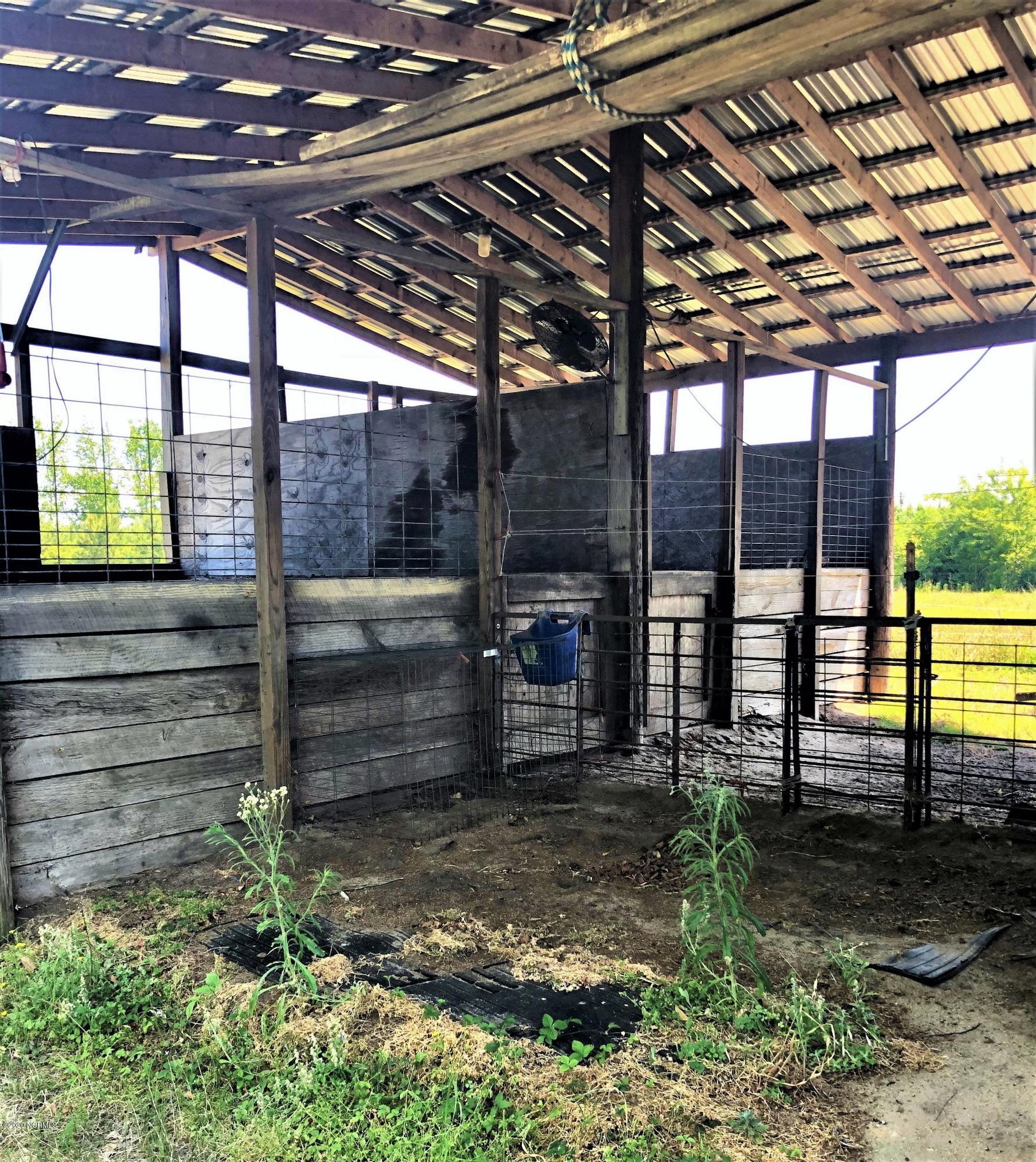 444 Morrison Road Maxton, NC 28364 - Photo 10 of 30 stalls