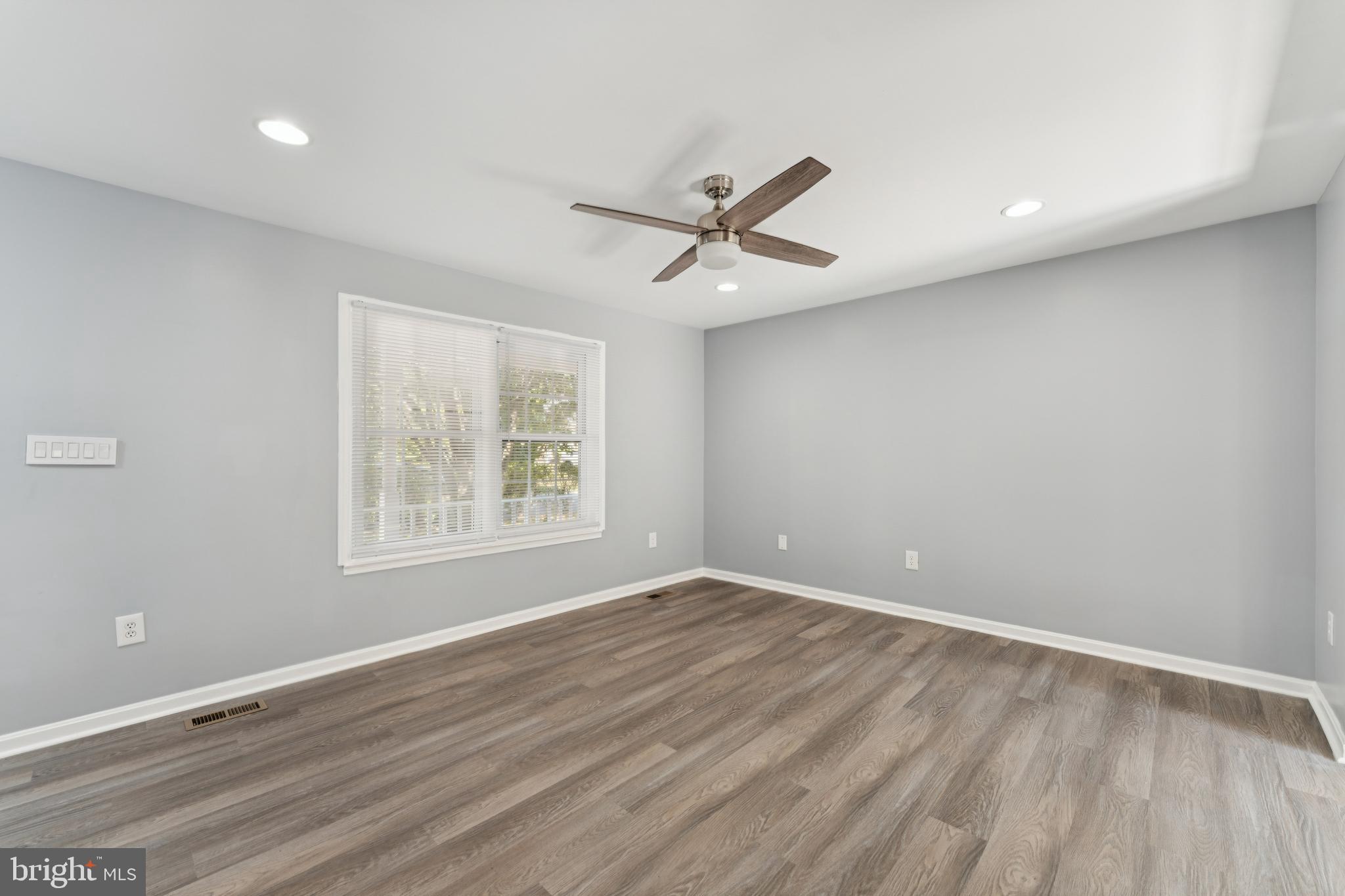 13419 Duchin Road Germantown, MD 20874 - Photo 6 of 35