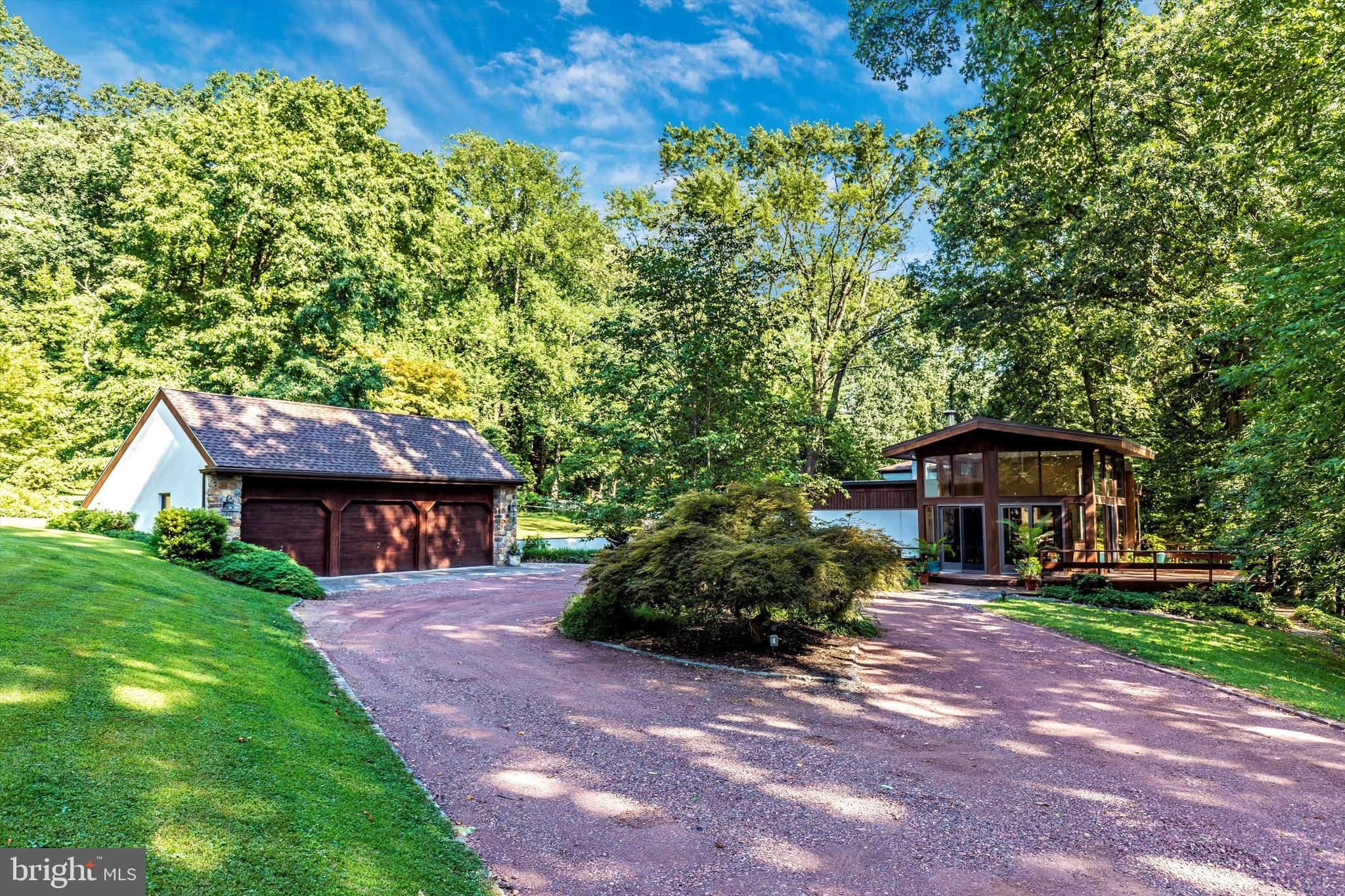 166 Glen Riddle Road Media, PA 19063 - Photo 27 of 72 Circular Driveway