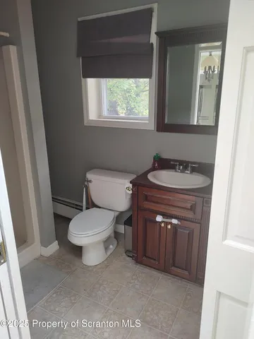 $2,200 | 215 West Grove Street, Clarks Summit, PA 18411