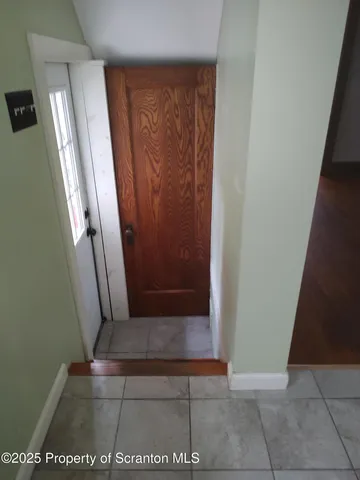 $2,200 | 215 West Grove Street, Clarks Summit, PA 18411