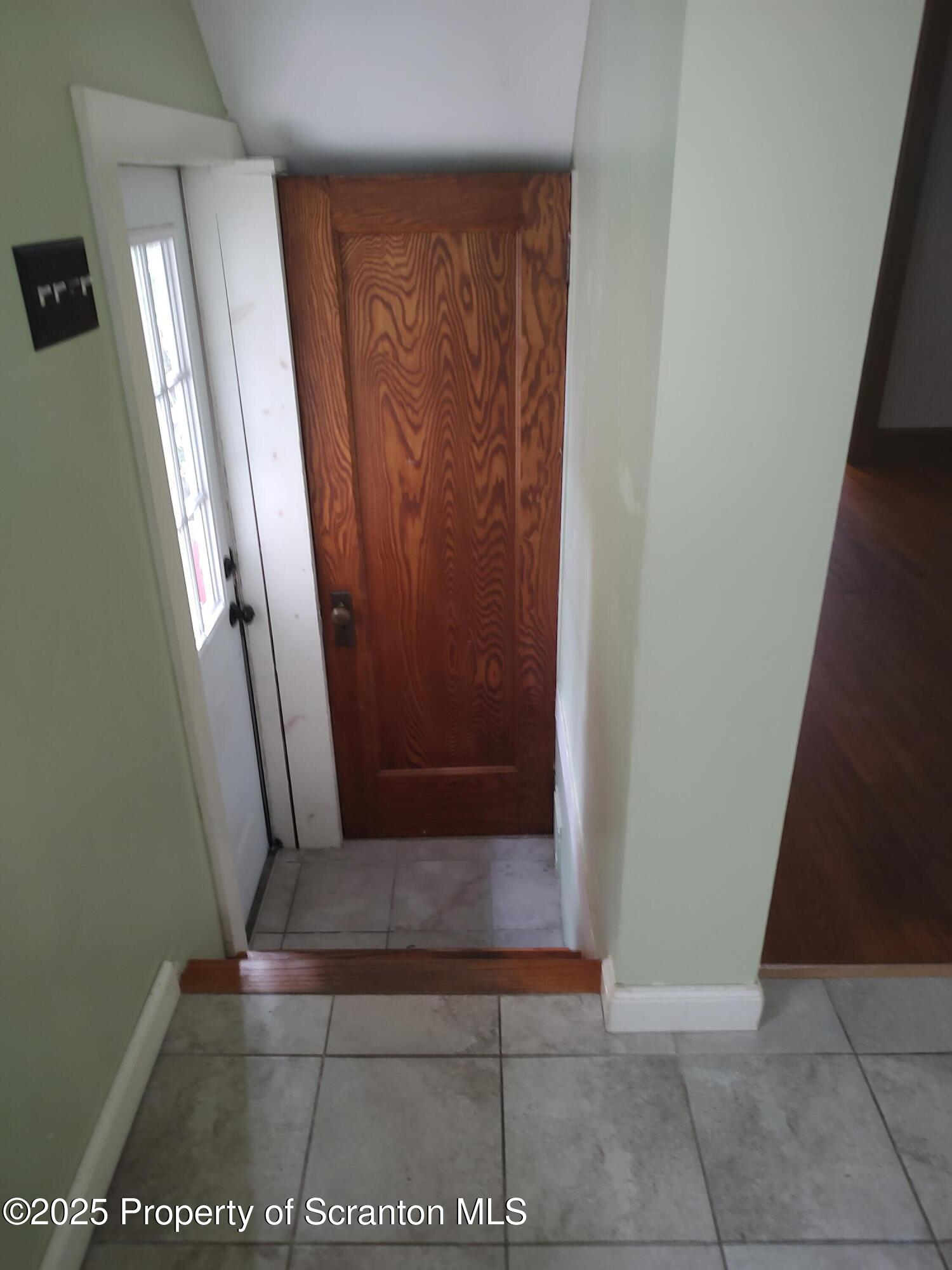 215 West Grove Street Clarks Summit, PA 18411 - Photo 19 of 26