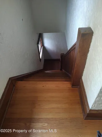 $2,200 | 215 West Grove Street, Clarks Summit, PA 18411