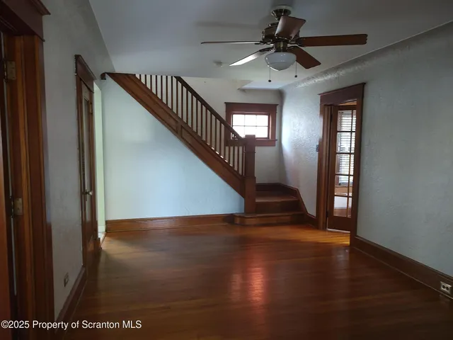 $2,200 | 215 West Grove Street, Clarks Summit, PA 18411