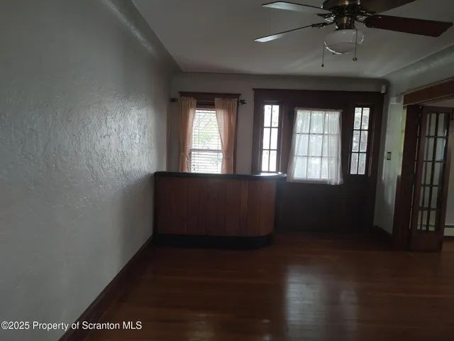 $2,200 | 215 West Grove Street, Clarks Summit, PA 18411