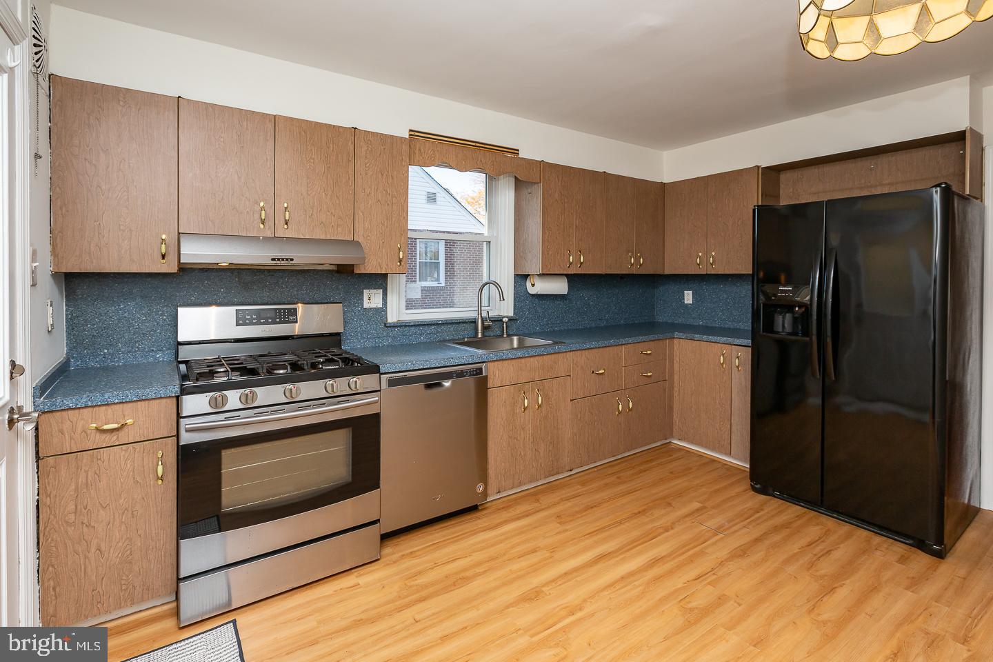 429 Barker Road Springfield, PA 19064 - Photo 17 of 39