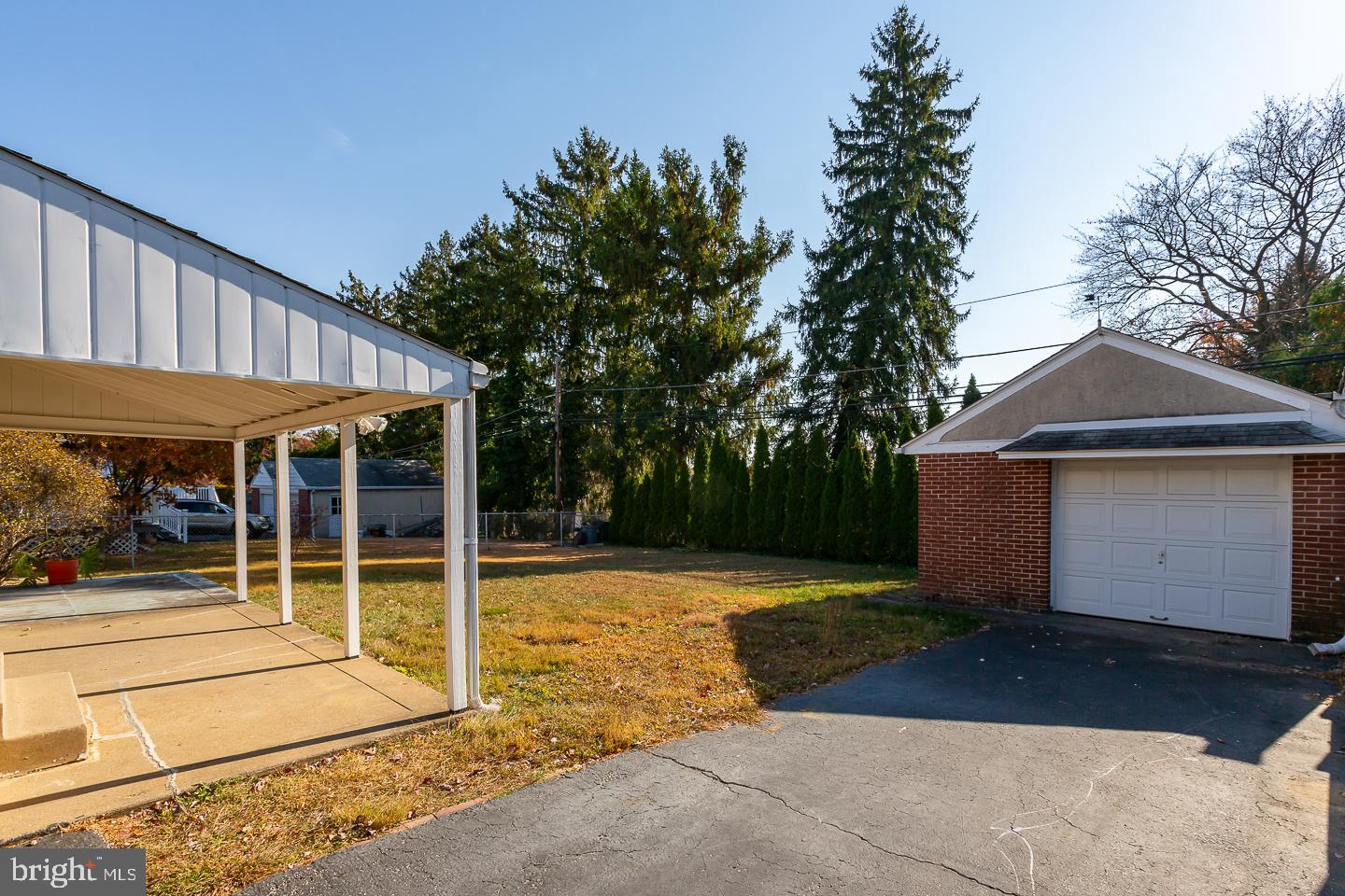429 Barker Road Springfield, PA 19064 - Photo 4 of 39