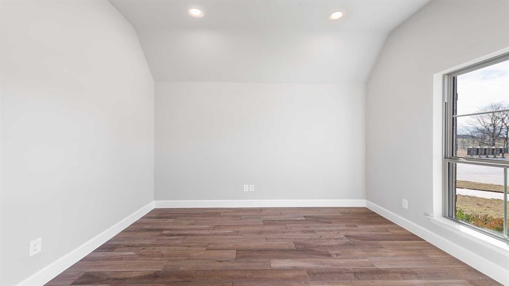 1102 Barnmeadow Lane Forney, TX 75126 - Photo 9 of 33