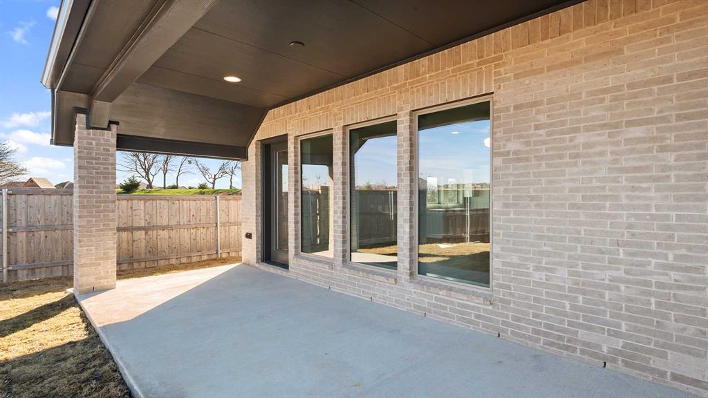 1102 Barnmeadow Lane Forney, TX 75126 - Photo 10 of 33