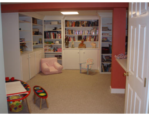 28 Little Pond Road Northborough, MA 01532 - Photo 14 of 18 Gallery Image 14