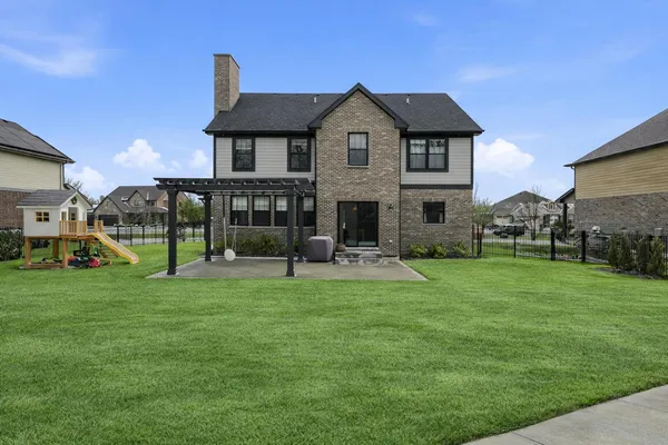 $689,000 | 21942 Princeton Circle, Frankfort, IL 60423