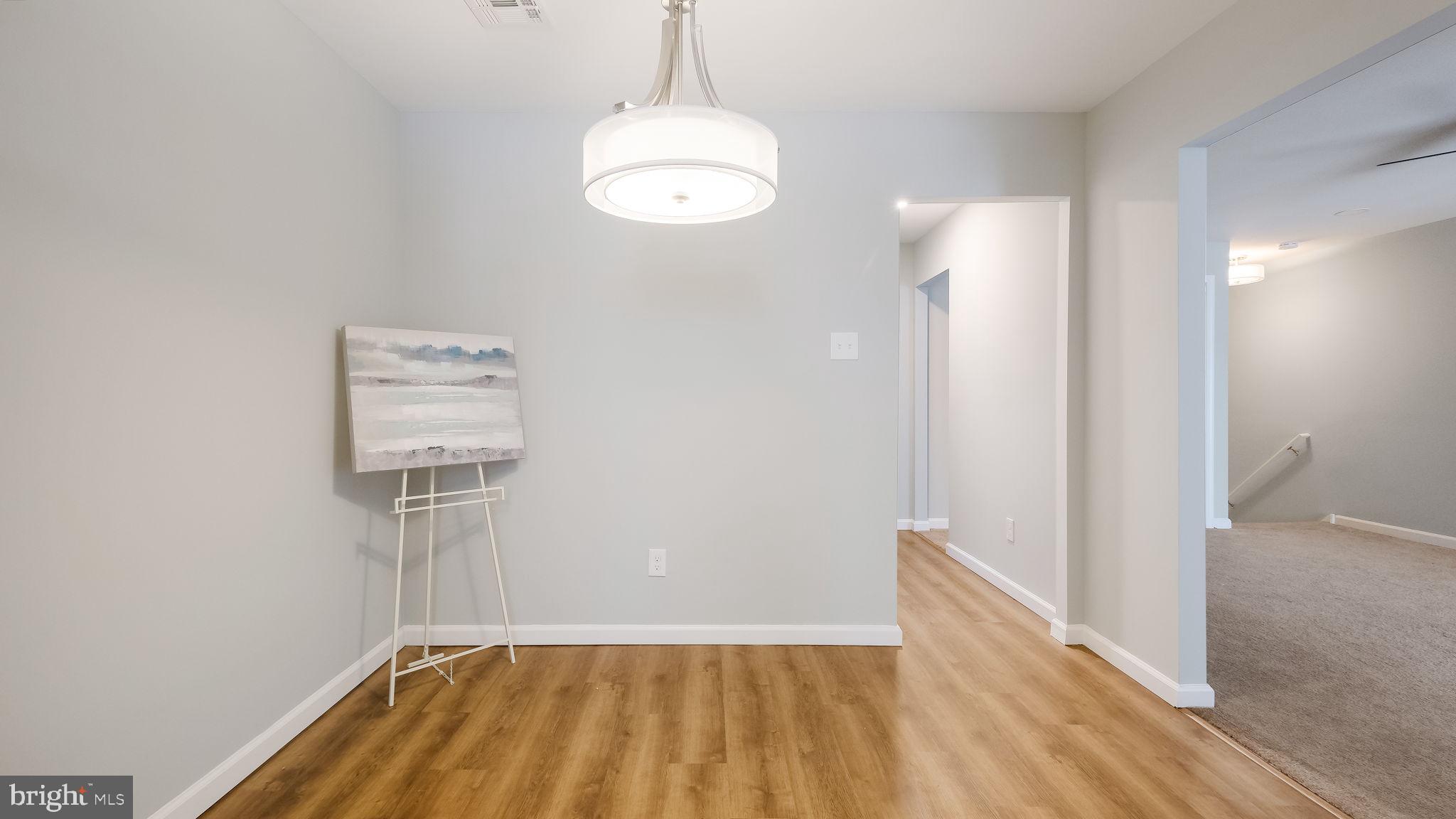 1155 York Rd., Unit J3 Warminster, PA 18974 - Photo 6 of 11 VINYL FLOORING