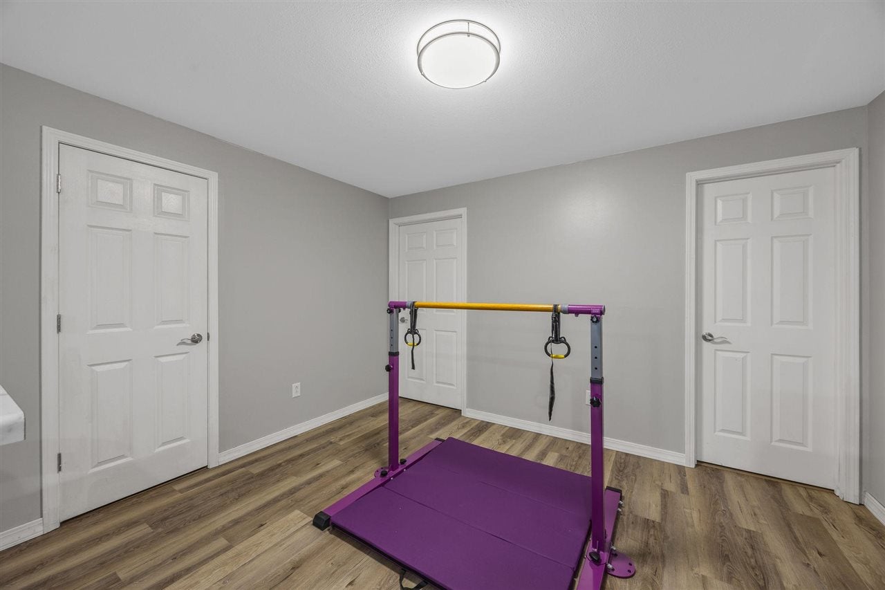 7112 Walden Road Northeast Cedar Rapids, IA 52402 - Photo 27 of 31 Gallery Image 27