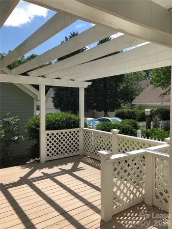 $2,750 | 113 Lake Davidson Park, Davidson, NC 28036